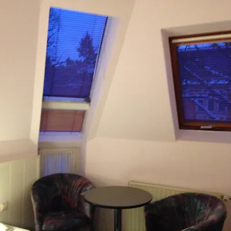 Azur Ξενοδοχείο 2*