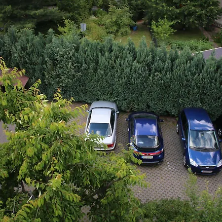 Ξενοδοχείο Azur 2*